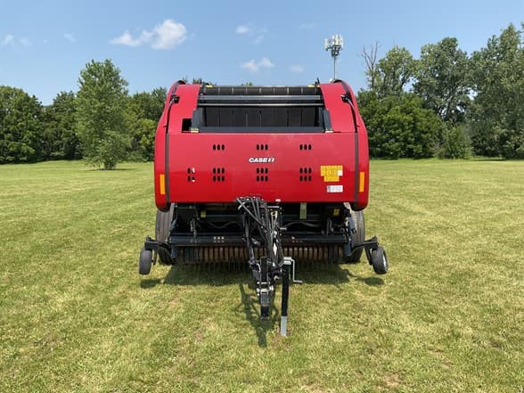 Image of Case IH RB565 equipment image 1