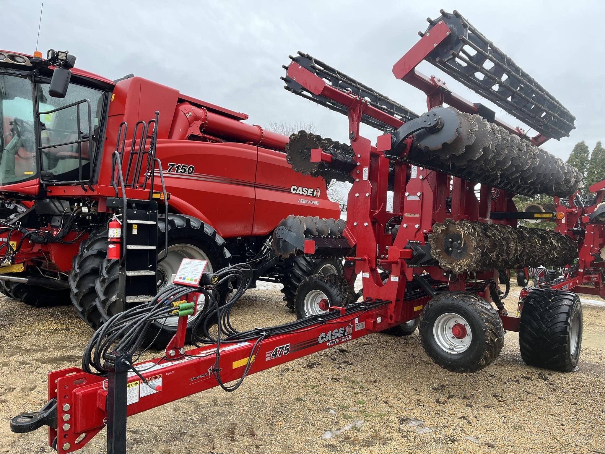 2022 Case IH 475 Speed Tiller Equipment Image0