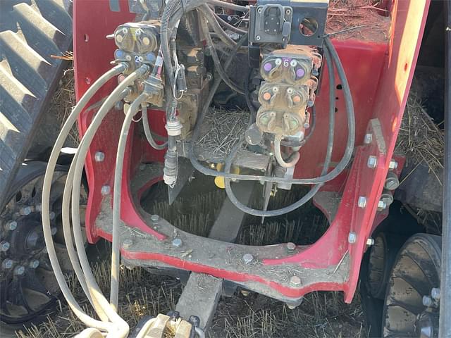 Image of Case IH Steiger 620 Quadtrac equipment image 4