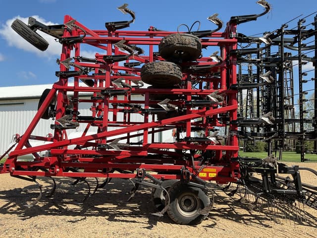 Image of Case IH Tigermate 255 equipment image 2