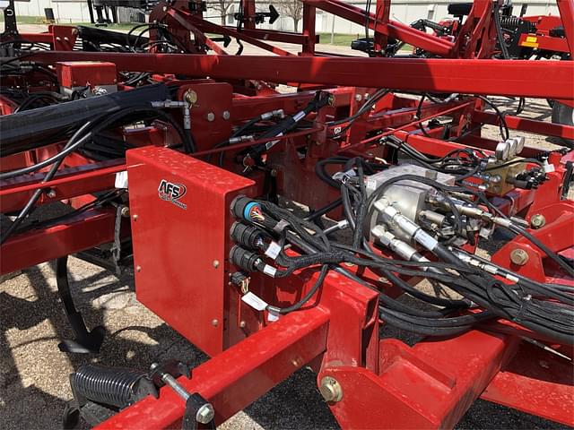 Image of Case IH Tigermate 255 equipment image 4