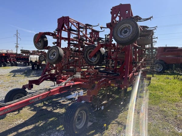 2022 Case IH Tigermate 255 Equipment Image0