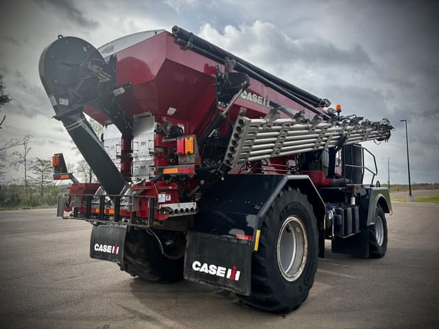 Image of Case IH Titan 4540 equipment image 4