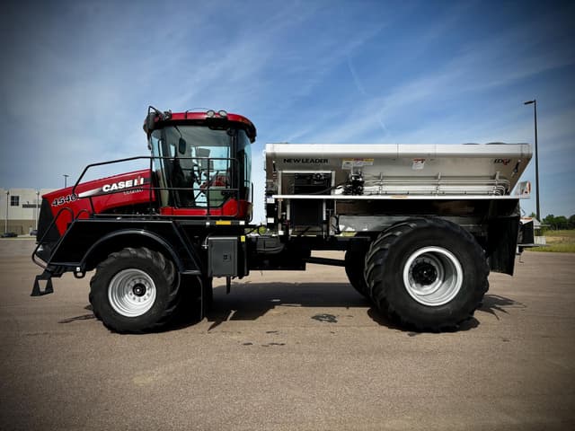 Image of Case IH Titan 4540 equipment image 1