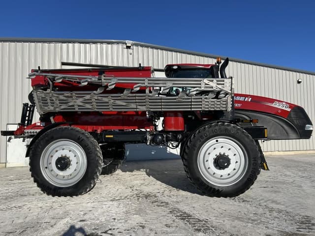 Image of Case IH 5550 Trident equipment image 3