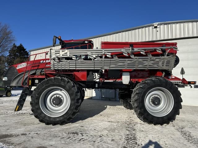 Image of Case IH 5550 Trident equipment image 2