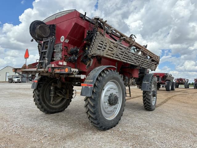 Image of Case IH 5550 Trident equipment image 4