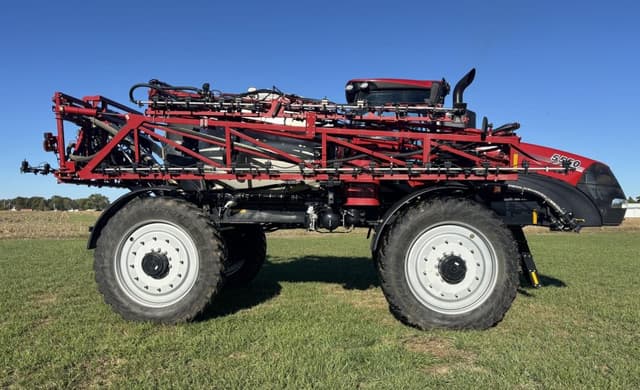 Image of Case IH 5550 Trident equipment image 3