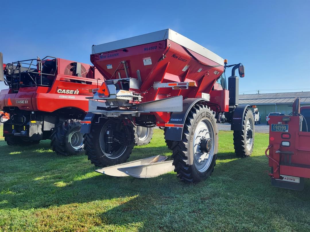 Image of Case IH 5550 Trident Image 1