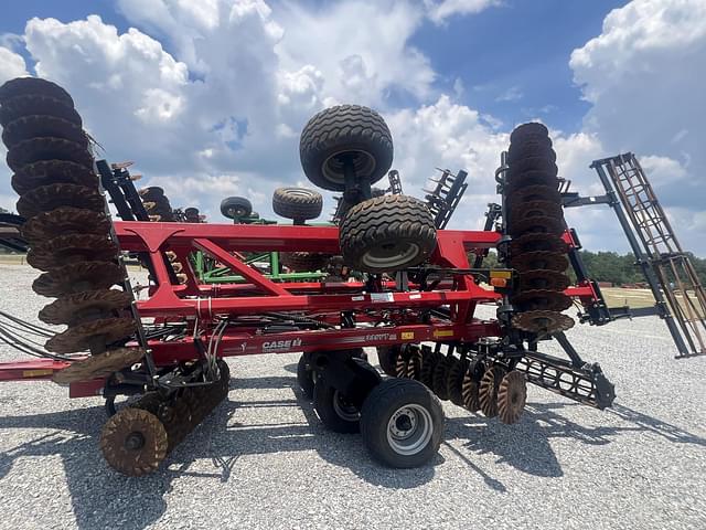 Image of Case IH 335VT equipment image 3