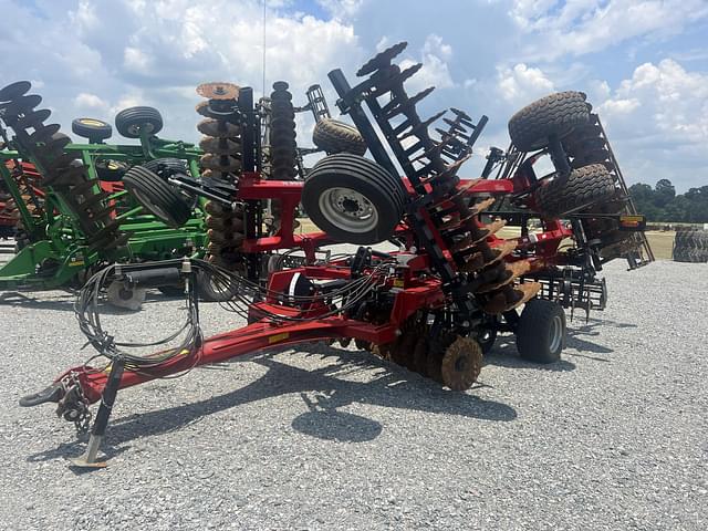 Image of Case IH 335VT equipment image 1