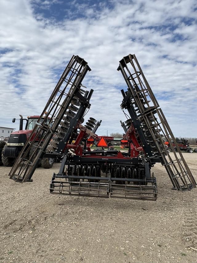 Image of Case IH 335VT equipment image 2