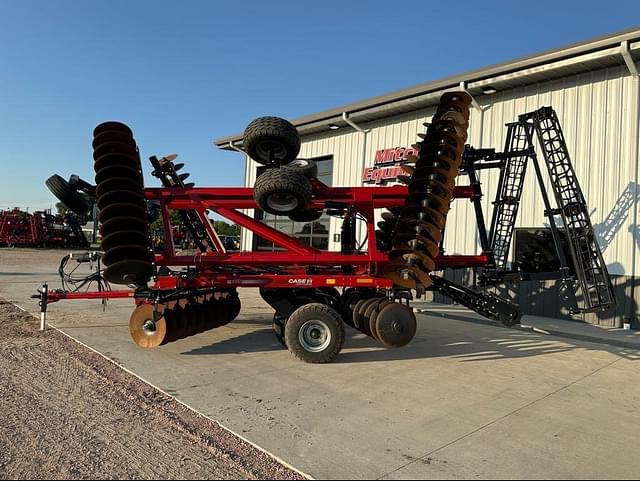 Image of Case IH 375 equipment image 1