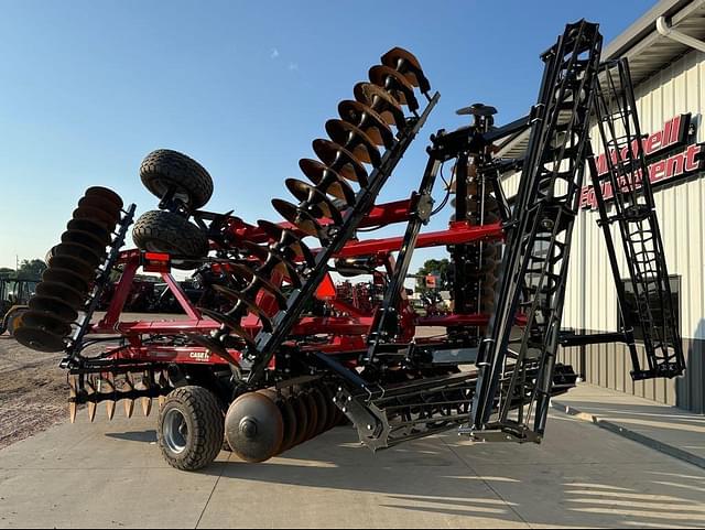 Image of Case IH 375 equipment image 2