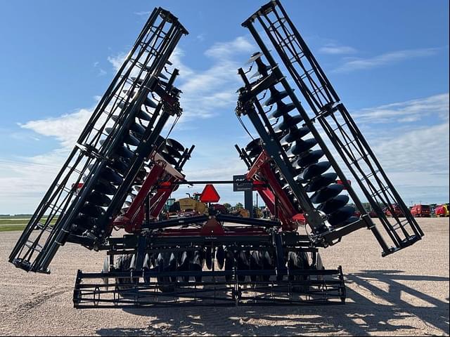 Image of Case IH 375 equipment image 3