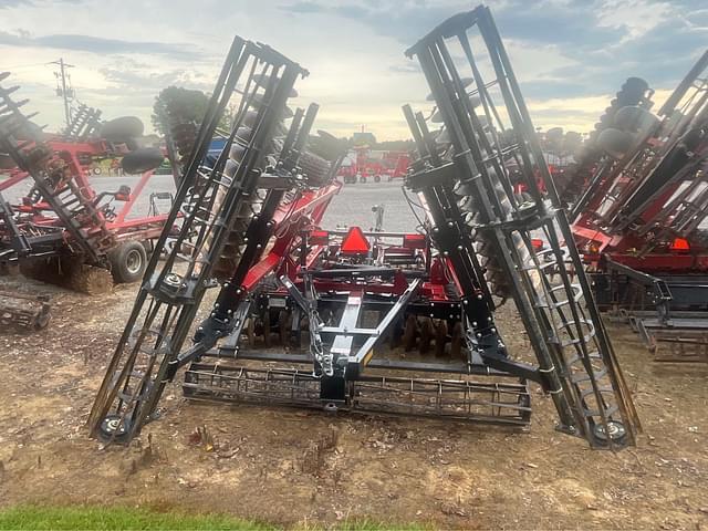 Image of Case IH 345 equipment image 3