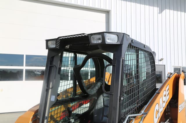 Image of Case SR210B equipment image 3