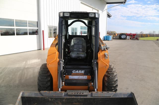 Image of Case SR210B equipment image 4