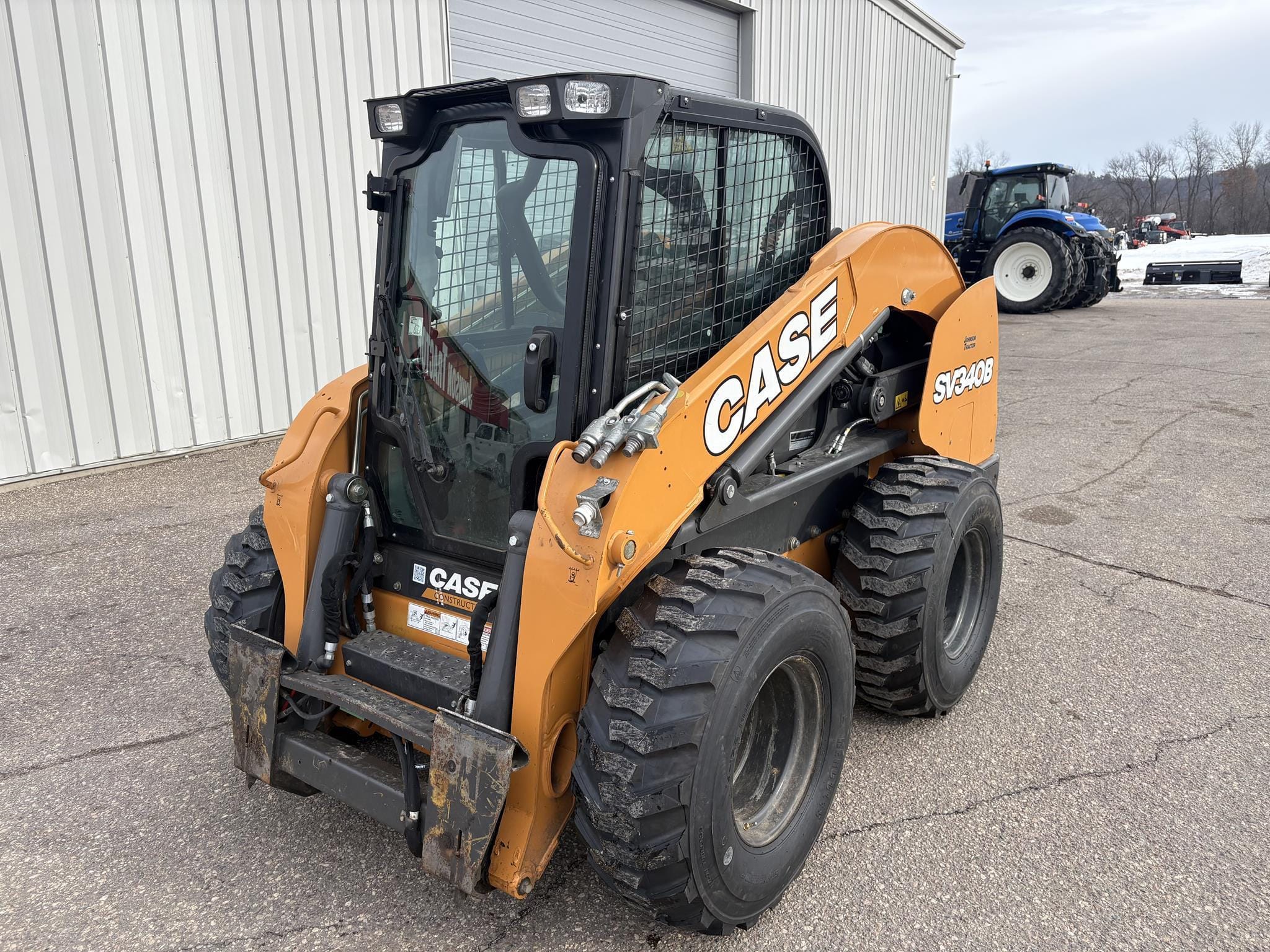 2022 Case SV340B Equipment Image0