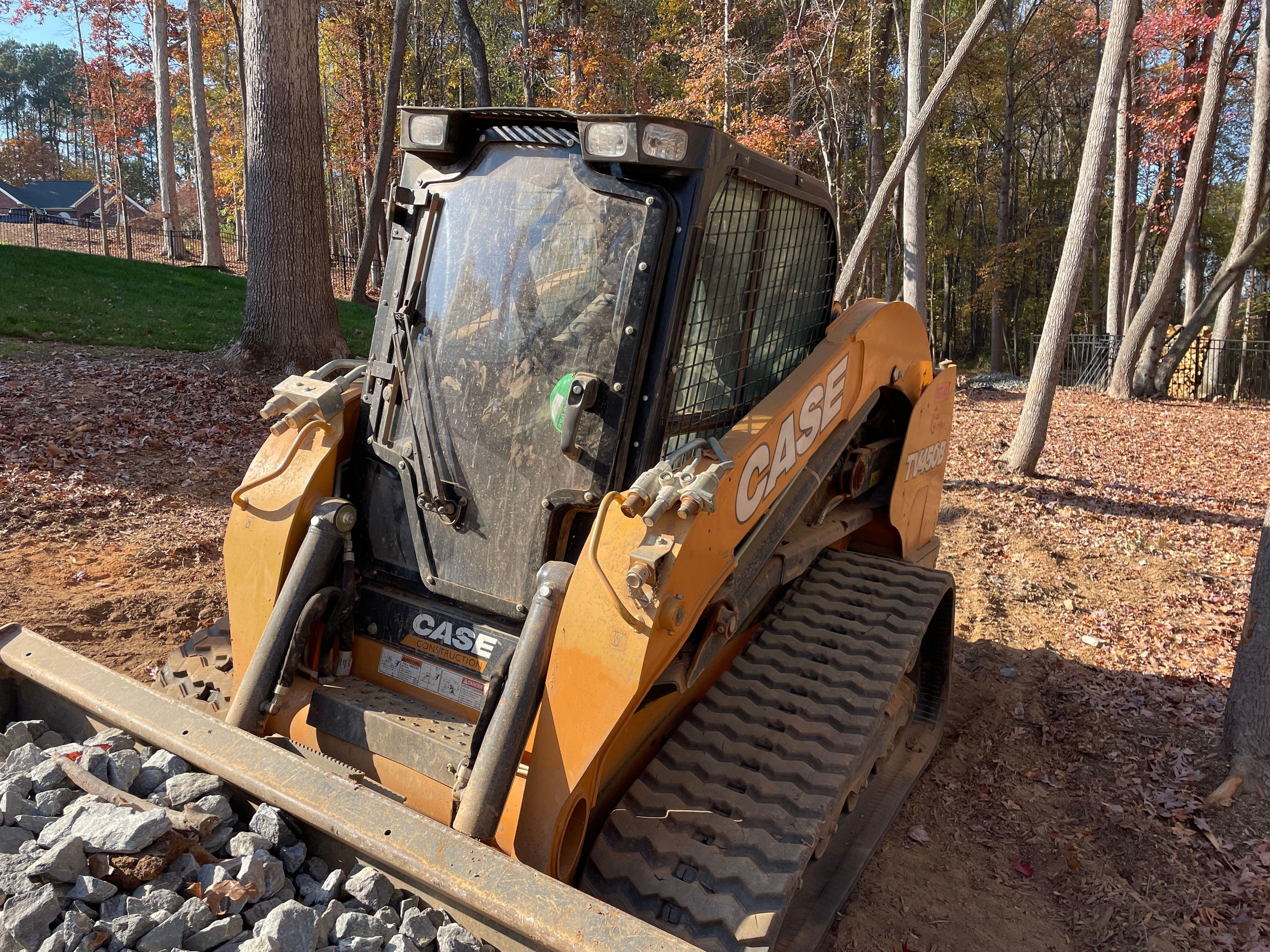 Main image Case TV450B