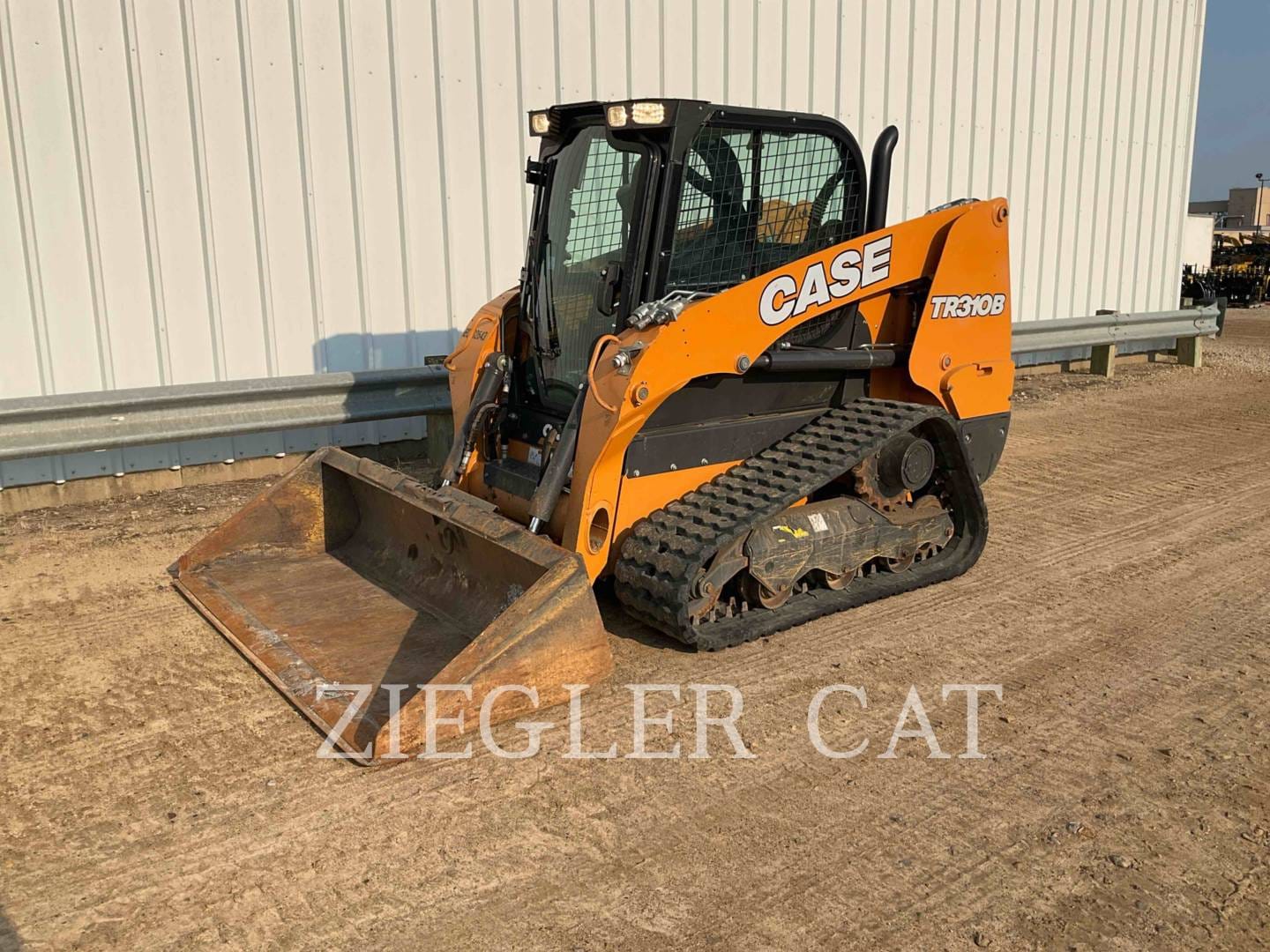 2022 Case TR310B Equipment Image0