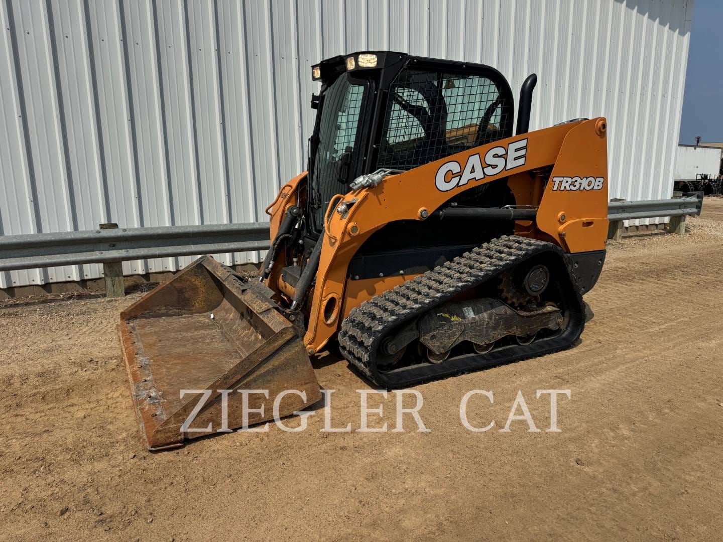 2022 Case TR310B Equipment Image0