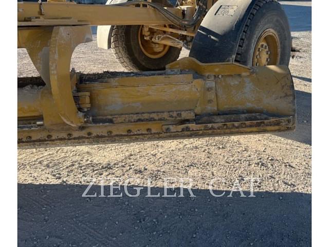 Image of Caterpillar 140 equipment image 3