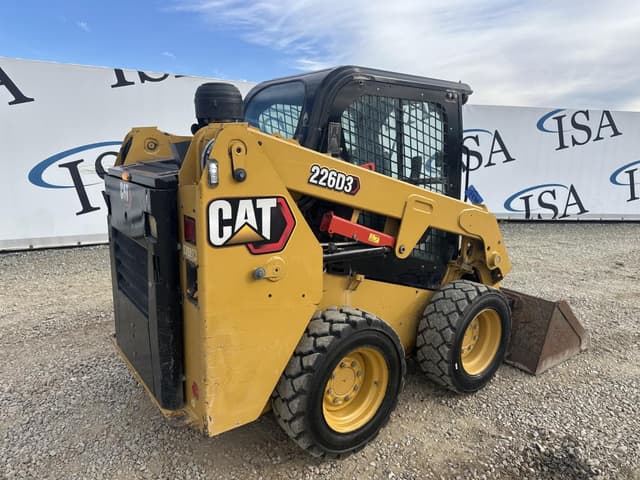 Image of Caterpillar 226D3 equipment image 4