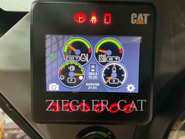 Image of Caterpillar 236D3 equipment image 4