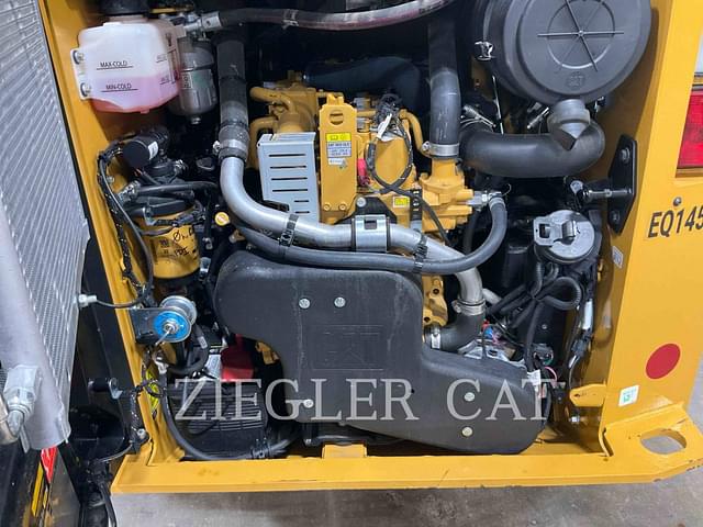 Image of Caterpillar 242D3 equipment image 1