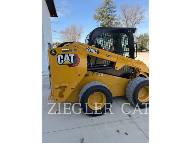 Image of Caterpillar 246D3 equipment image 3