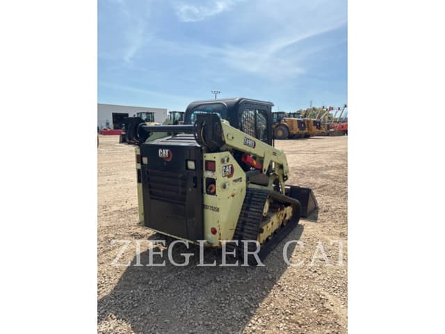 Image of Caterpillar 249D3 equipment image 2