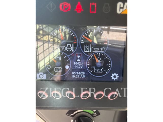 Image of Caterpillar 249D3 equipment image 4