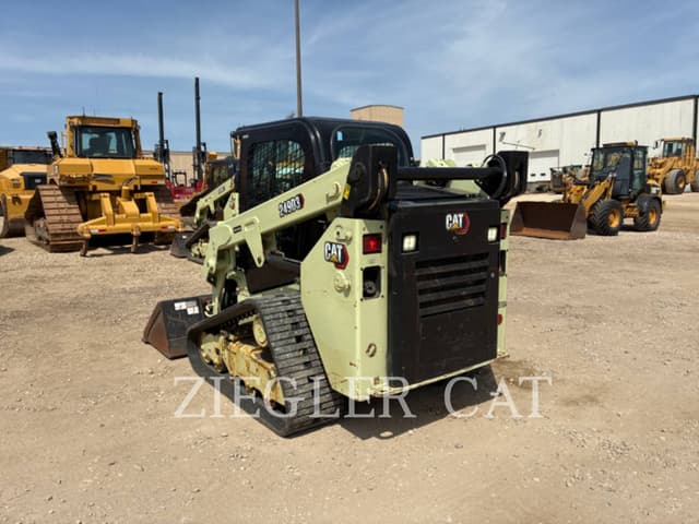 Image of Caterpillar 249D3 equipment image 3