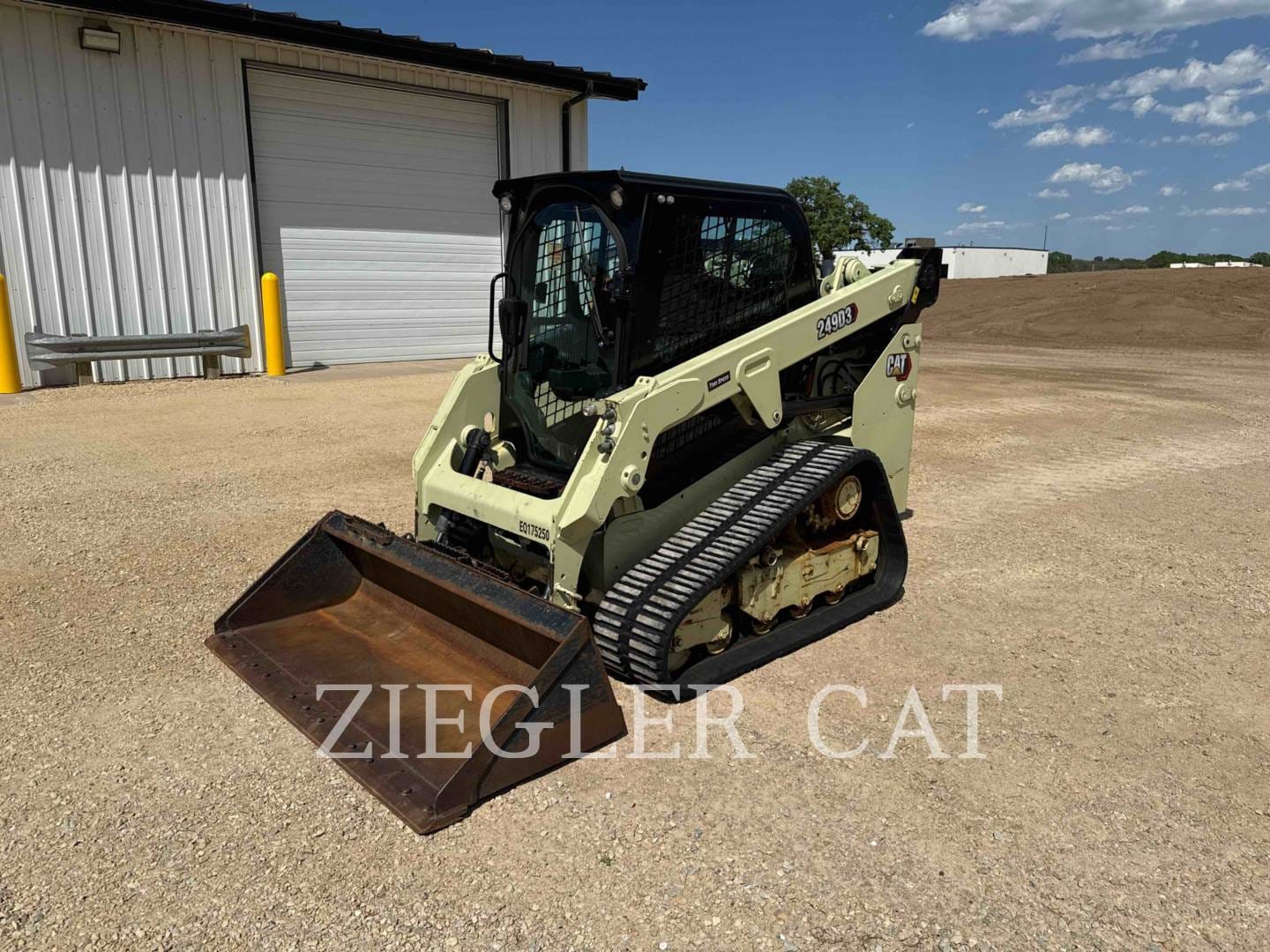 2022 Caterpillar 249D3 Equipment Image0