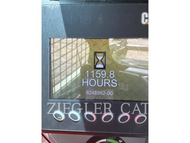 Image of Caterpillar 249D3 equipment image 4