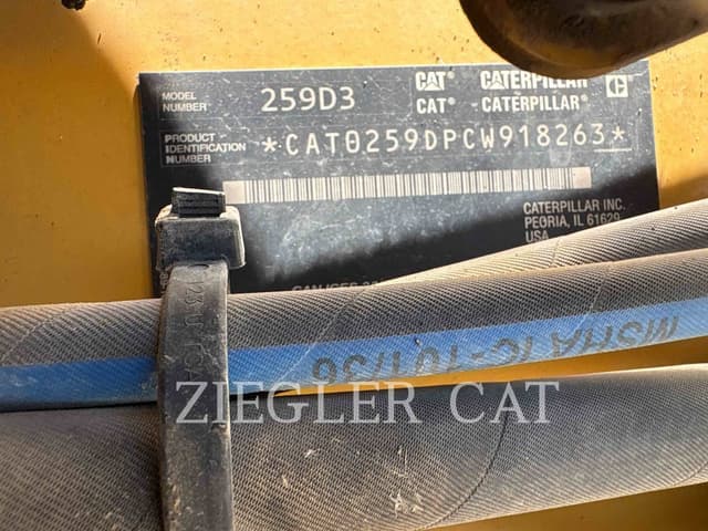 Image of Caterpillar 259D3 equipment image 4
