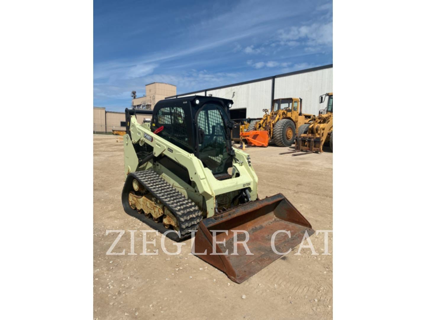 2022 Caterpillar 259D3 Equipment Image0