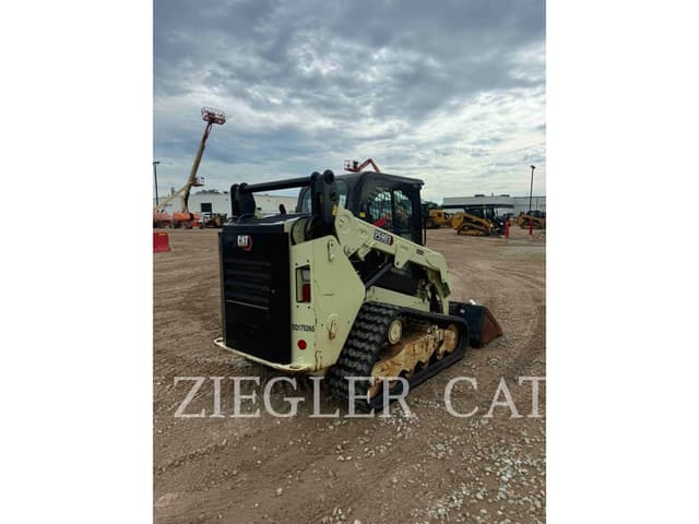 Image of Caterpillar 259D3 equipment image 2