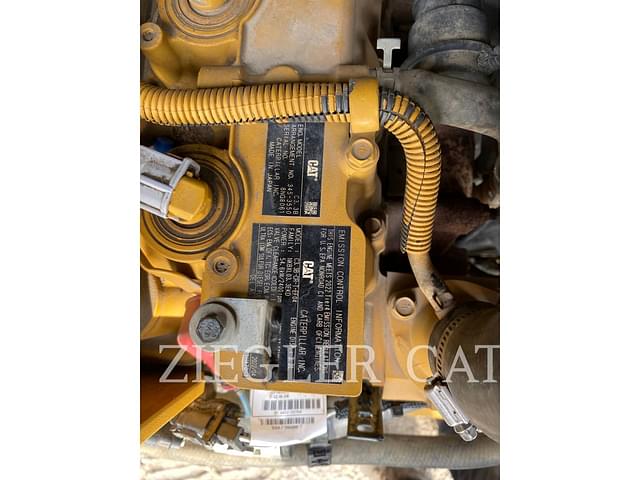 Image of Caterpillar 259D3 equipment image 4