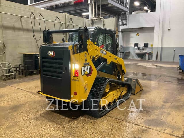 Image of Caterpillar 259D3 equipment image 2