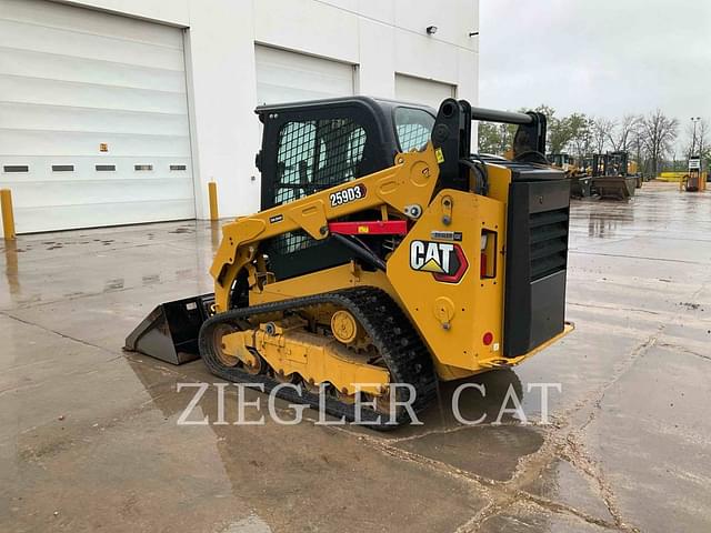 Image of Caterpillar 259D3 equipment image 4