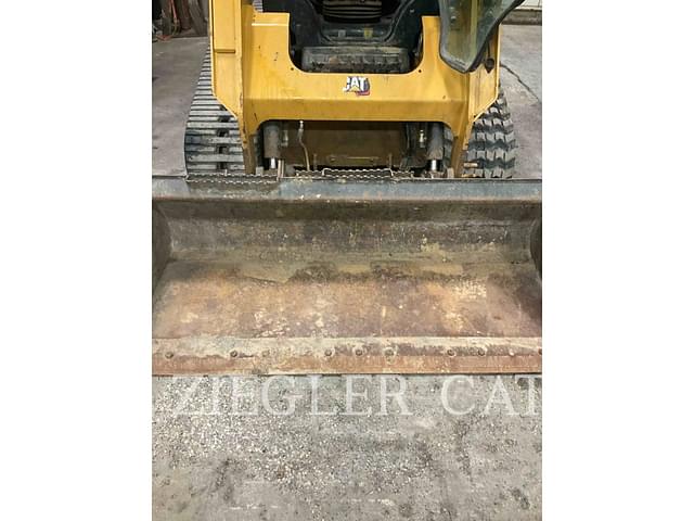 Image of Caterpillar 259D3 equipment image 3