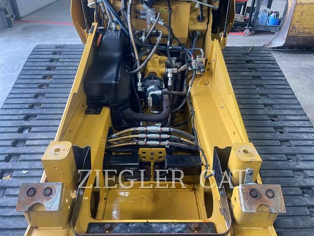 Image of Caterpillar 259D3 equipment image 2