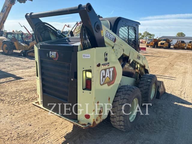 Image of Caterpillar 262D3 equipment image 2