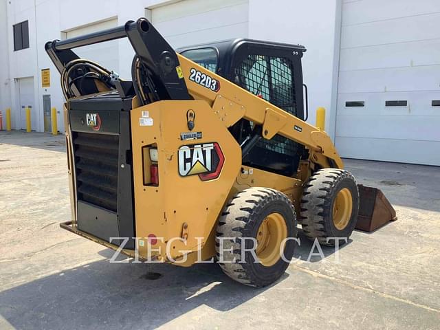 Image of Caterpillar 262D3 equipment image 3
