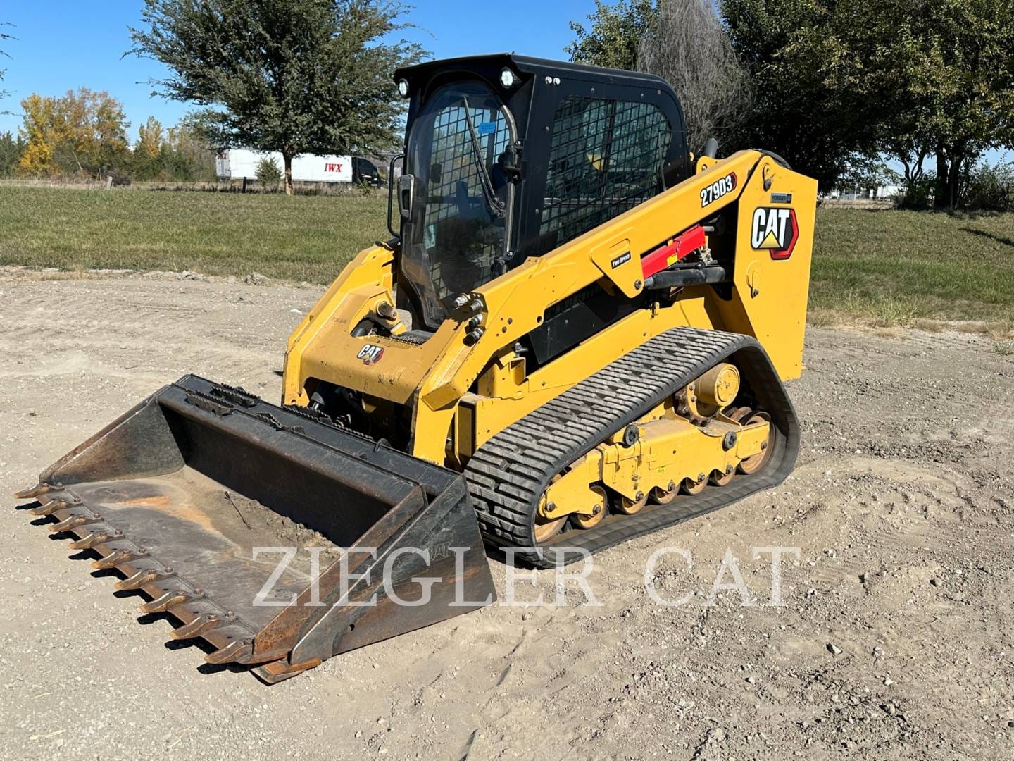 2022 Caterpillar 279D3 Equipment Image0
