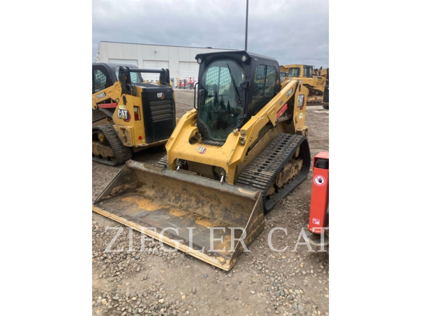 2022 Caterpillar 279D3 Equipment Image0