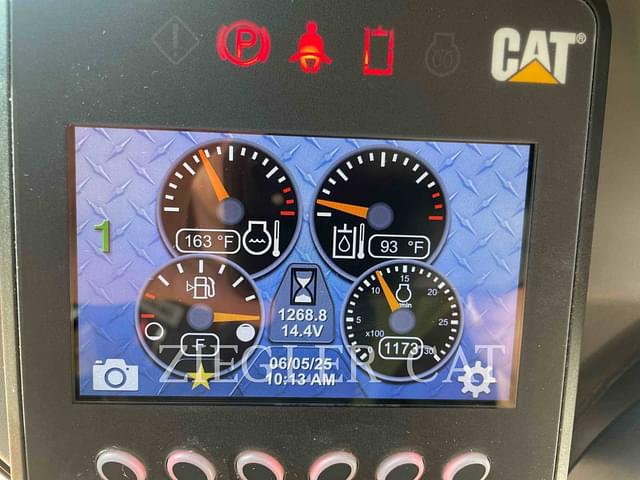 Image of Caterpillar 289D3 equipment image 4