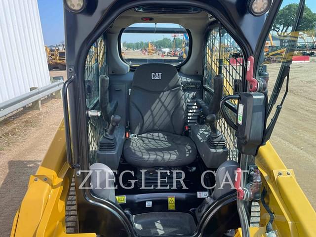 Image of Caterpillar 289D3 equipment image 3